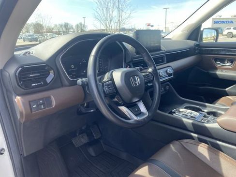 Certified 2024 Honda Pilot Elite image 11