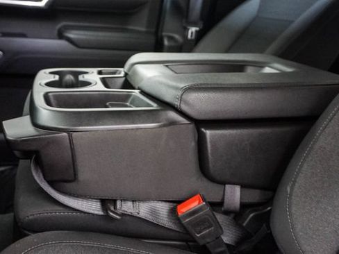 Used 2025 Chevrolet Silverado 1500 LT AWD/4WD image 7
