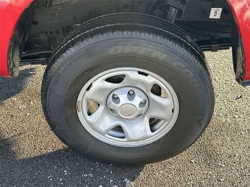 Used 2023 Toyota Tacoma SR image 5