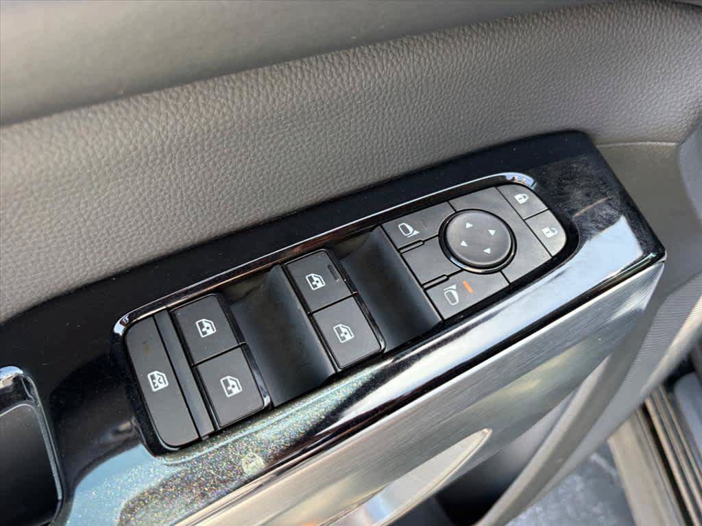 Used 2025 Nissan Pathfinder SL w/ Cargo Package AWD/4WD image 21