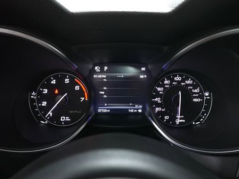 Used 2019 Alfa Romeo Stelvio Ti w/ TI Performance Package image 16