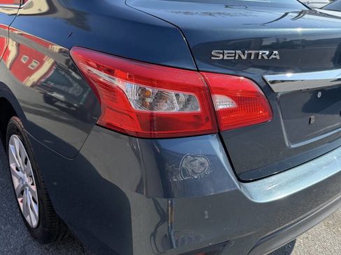 Used 2016 Nissan Sentra SV image 32