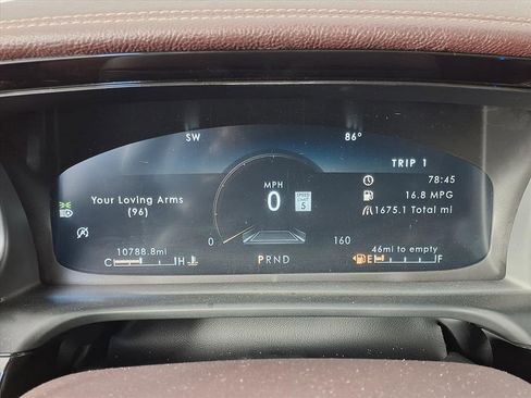 Used 2024 Lincoln Aviator Black Label w/ Class IV Trailer Tow Package image 12