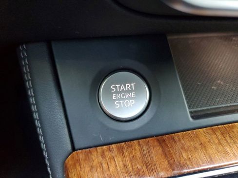 Used 2021 Audi Q5 Prestige w/ Prestige Package image 31