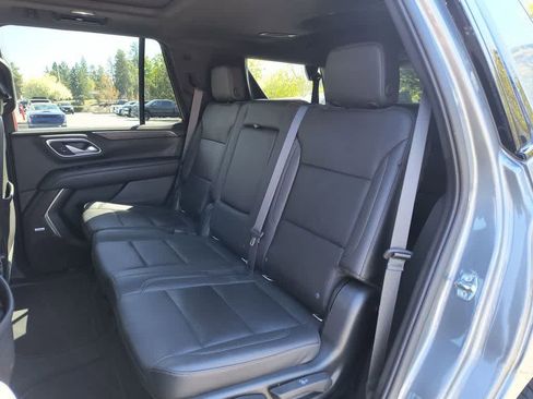 Used 2022 Chevrolet Tahoe Z71 w/ Z71 Off-Road Package AWD/4WD image 22