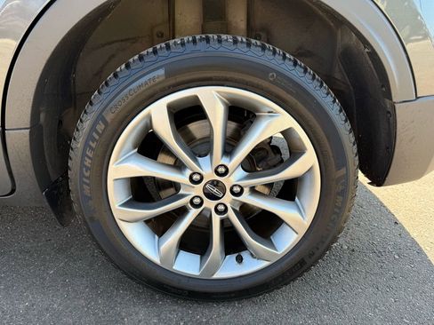 Used 2017 Lincoln MKC Select w/ Select Plus Package image 11