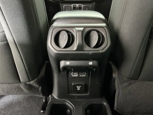 Used 2021 Jeep Gladiator Sport AWD/4WD image 27