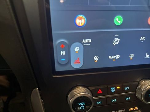 Used 2024 Ford Edge SEL w/ Convenience Package image 22