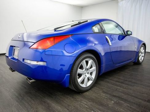 Used 2005 Nissan 350Z Coupe w/ (N93) Cargo Convenience Pkg RWD image 24