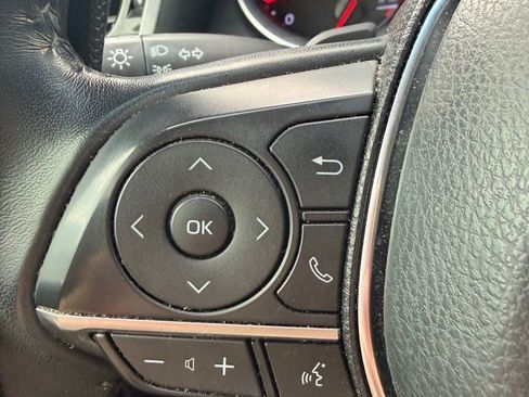 Used 2020 Toyota Camry XSE image 9