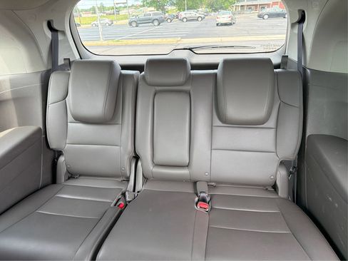 Used 2013 Honda Odyssey Touring Elite image 34