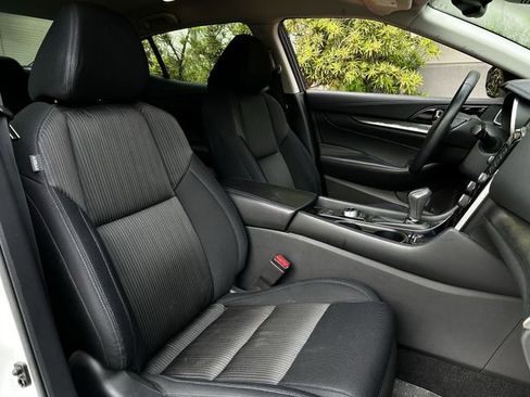 Used 2020 Nissan Maxima 3.5 S w/ Floor Mat Group FWD image 29