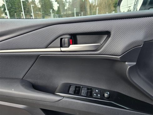 Certified 2025 Toyota Camry SE image 31