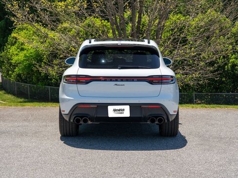 Certified 2026 Porsche Macan AWD/4WD image 7