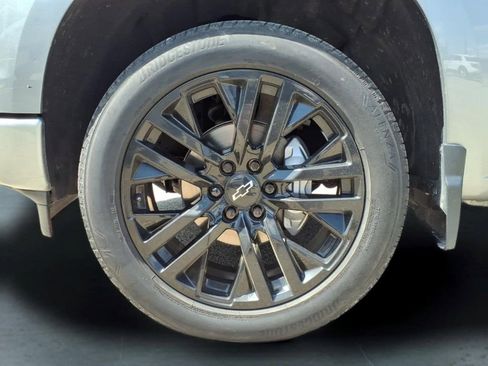 Used 2023 Chevrolet Silverado 1500 RST w/ Rally Edition AWD/4WD image 9