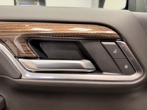 Used 2025 Chevrolet Silverado 2500 LT image 27