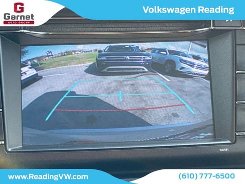 Used 2016 Toyota RAV4 LE image 18