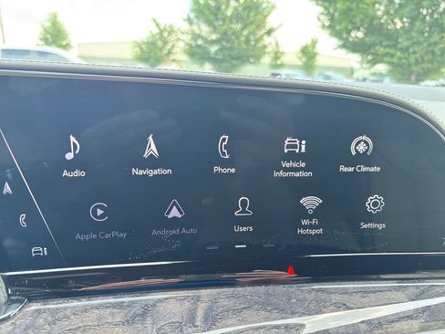Certified 2021 Cadillac Escalade ESV Premium Luxury AWD/4WD image 37