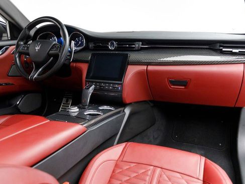 Used 2020 Maserati Quattroporte S GranSport image 2