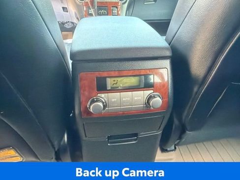 Used 2013 Toyota Highlander Limited AWD/4WD image 11