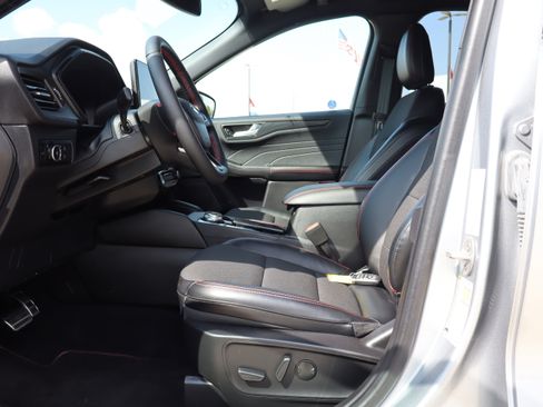 Used 2023 Ford Escape ST-Line Elite image 10