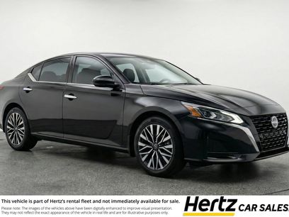 Used 2025 Nissan Altima 2.5 SV