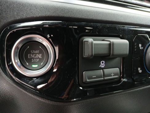 New 2026 Chevrolet Silverado 1500 LT Trail Boss w/ Convenience Package II image 17