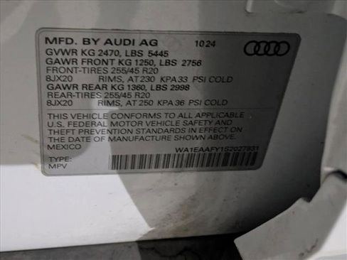 Certified 2025 Audi Q5 2.0T Premium Plus image 30