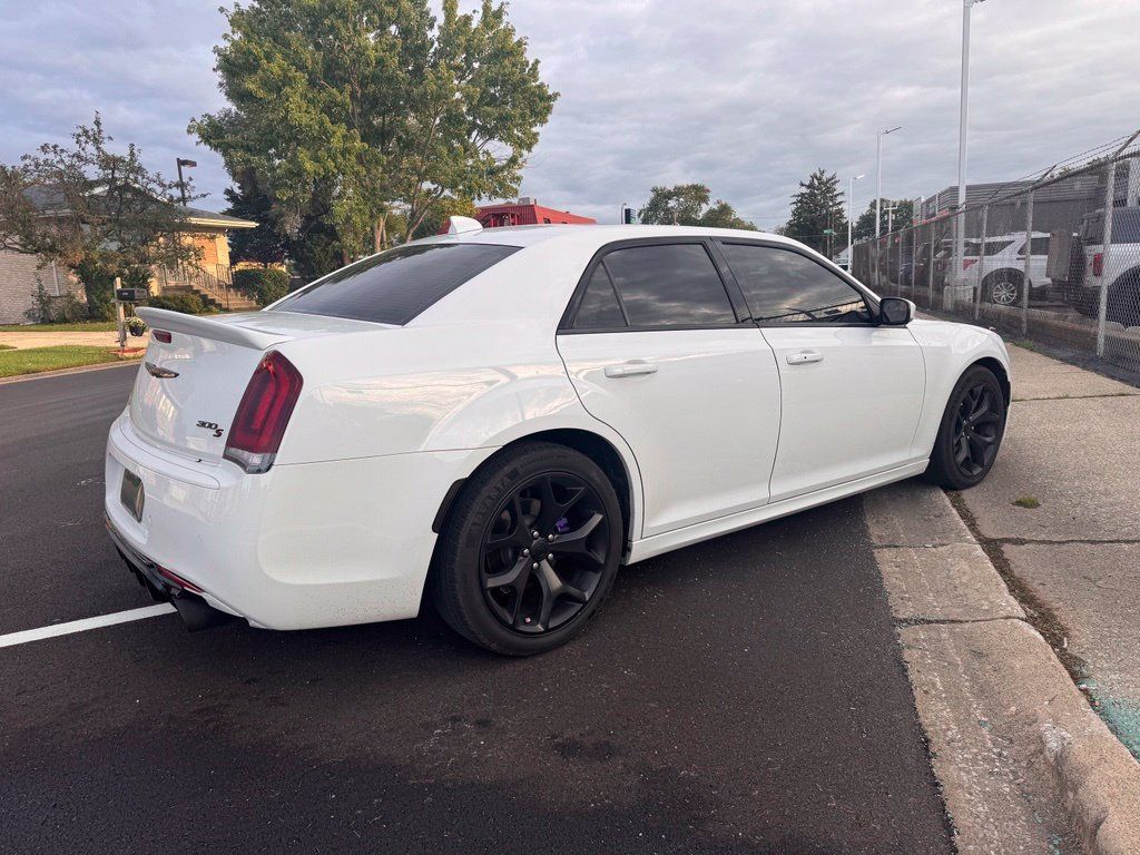 Used 2022 Chrysler 300 S w/ Comfort Group RWD image 13