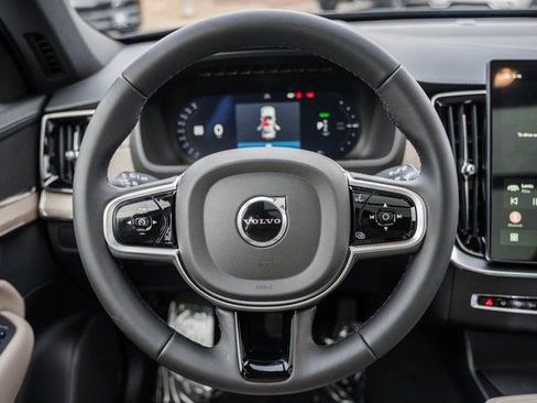 New 2026 Volvo XC90 T8 Plus w/ Protection Package Premier image 28