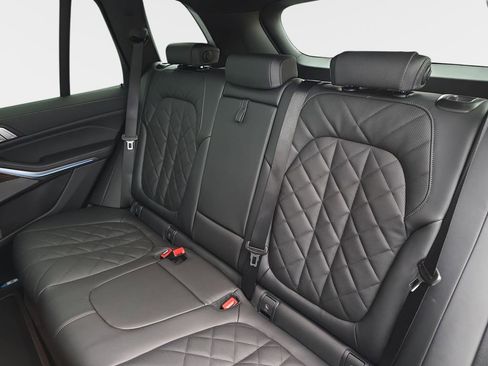 New 2026 BMW X5 xDrive50e w/ M Sport Package image 14
