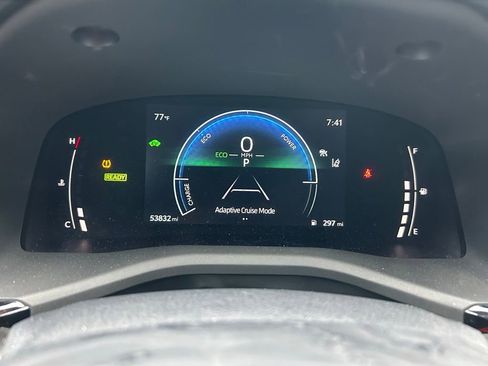 Used 2025 Toyota Camry SE FWD image 24