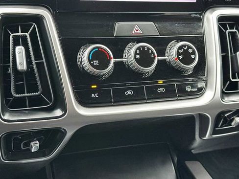 Used 2022 Kia Sorento LX image 19