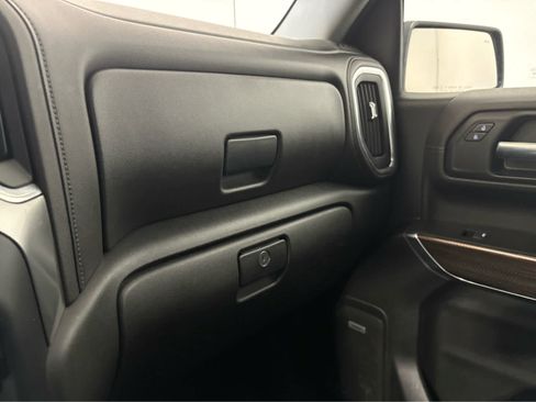 Used 2021 Chevrolet Silverado 1500 LT Trail Boss w/ Convenience Package II AWD/4WD image 21
