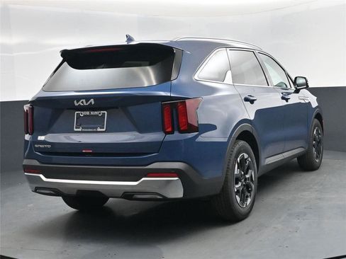 New 2026 Kia Sorento S w/ S Panoramic Sunroof Package image 13