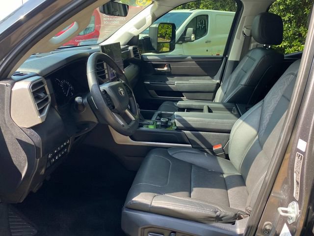Used 2022 Toyota Tundra SR5 w/ SR5 Premium Package RWD image 11