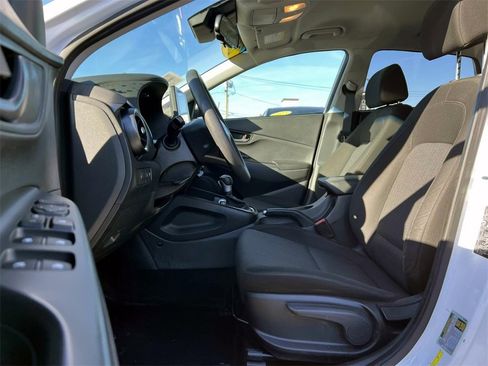 Certified 2022 Hyundai Kona SEL w/ Cargo Package image 8