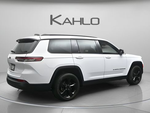 Used 2023 Jeep Grand Cherokee L Laredo AWD/4WD image 17