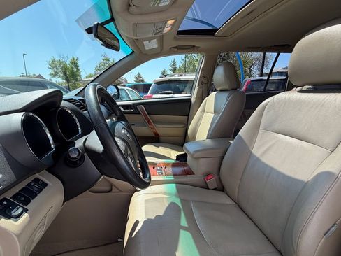 Used 2009 Toyota Highlander Limited AWD/4WD image 7