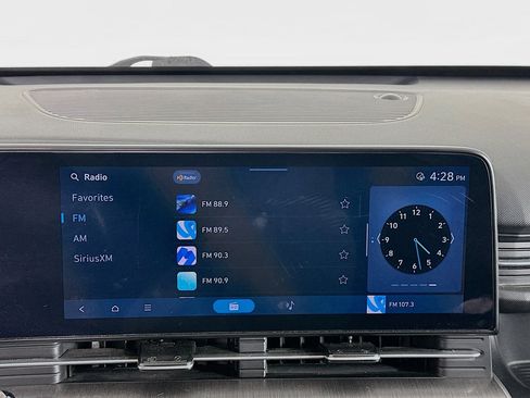 Used 2024 Hyundai Kona SEL FWD image 19