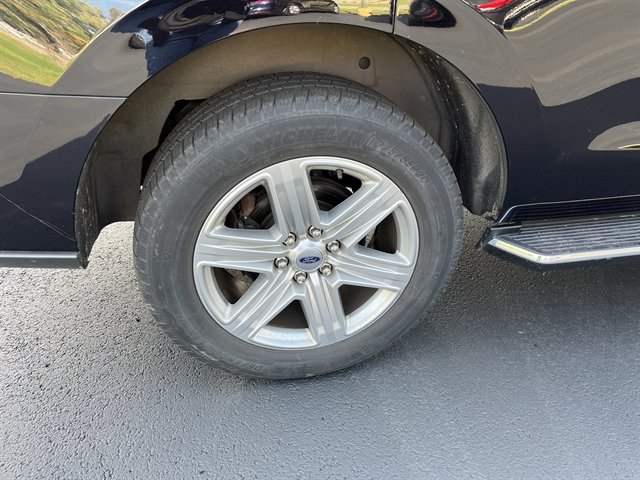 Used 2020 Ford Expedition XLT w/ Equipment Group 202A AWD/4WD image 8
