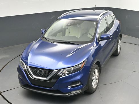 Used 2020 Nissan Rogue Sport SV w/ All-Weather Package image 28