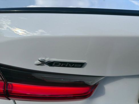 Used 2023 BMW 330i xDrive Sedan w/ M Sport Package image 9