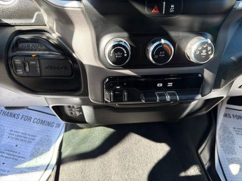 Used 2021 RAM 2500 Big Horn image 19