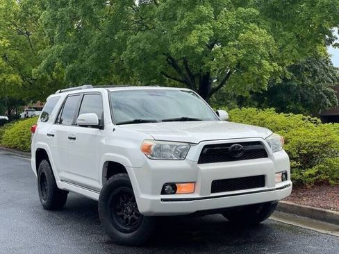 Used 2010 Toyota 4Runner SR5 AWD/4WD image 2