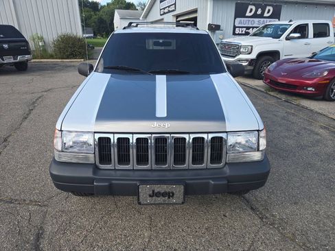 Used 1996 Jeep Grand Cherokee Laredo AWD/4WD image 3