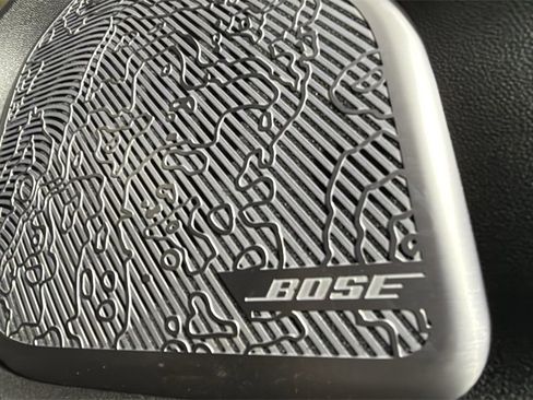 Certified 2025 GMC Hummer EV 2X w/ LPO, Cargo Utility Package image 38