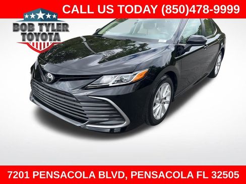 Used 2023 Toyota Camry LE image 1