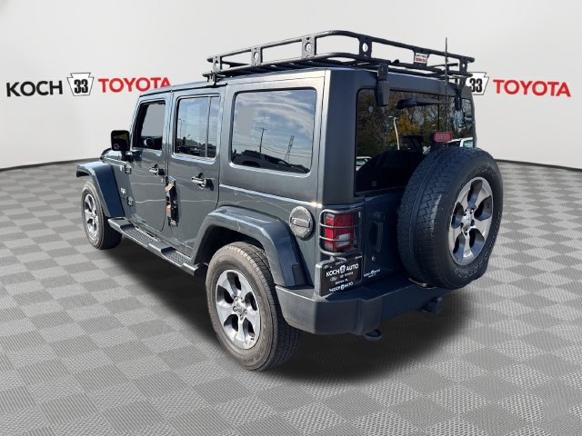 Used 2016 Jeep Wrangler Unlimited Sahara w/ Connectivity Group AWD/4WD image 6
