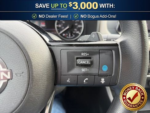 Used 2023 Nissan Rogue SV image 30